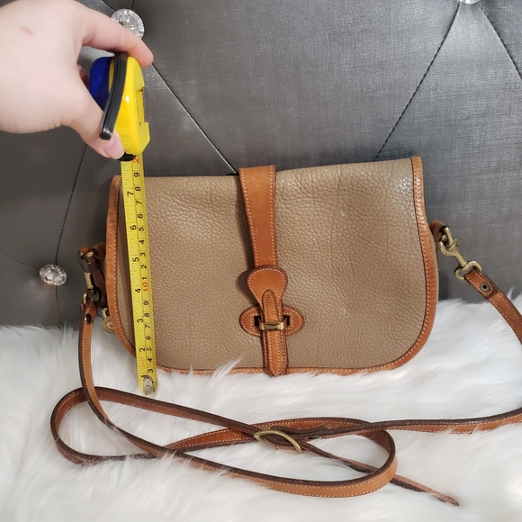 Dooney & Bourke crossbody tan/brown all leather - Picture 11 of 12
